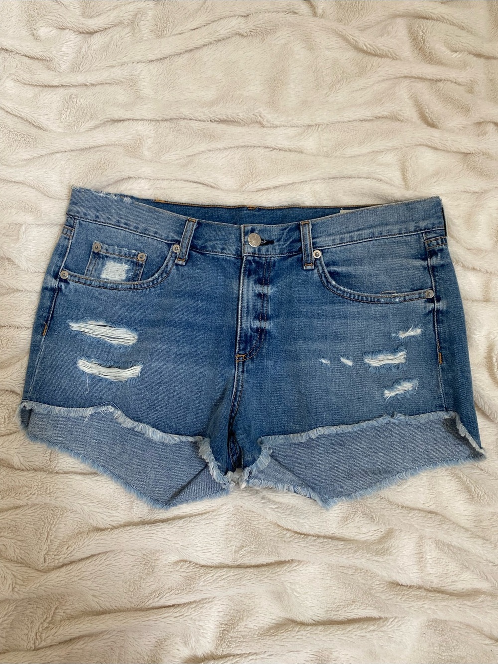 Rag & Bone distressed denim shorts Gunner medium wash Sz 30